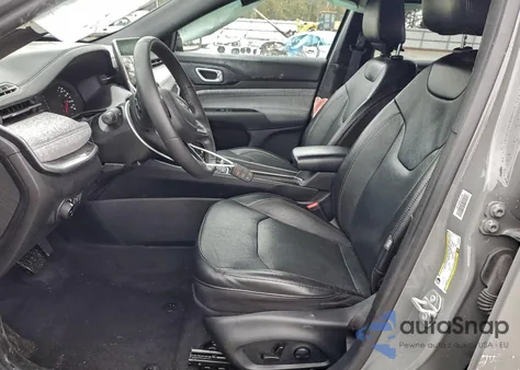 2023 Jeep Compass Latitude Lux z USA, uszkodzony, nr VIN 3C4NJDFN6PT548823